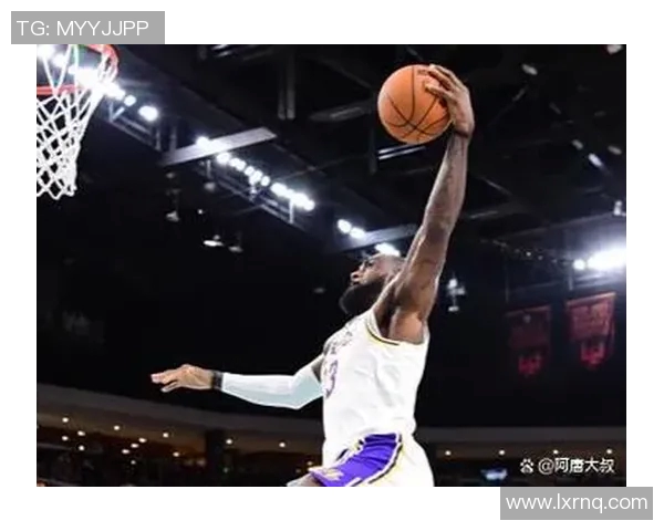 太阳队逆转击败篮网队，布克砍下致胜球