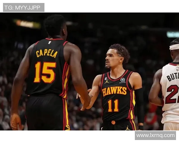 老鹰主场气氛火爆升级球迷声嘶力竭为球队呐喊助威